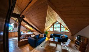 Posedenie v ubytovaní Gabis Lodge