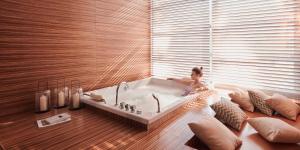Spaa ja/või tervisekeskus majutusasutuses Bluesun Hotel Soline