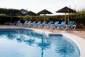 A piscina localizada em TURIM Presidente Hotel ou nos arredores