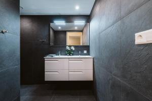 Et badeværelse på Appartement in Zeeland - Kabbelaarsbank 2C - Port Marina Zélande - Ouddorp - not for companies