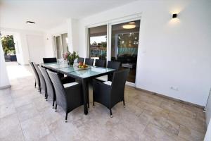Fotografie z fotogalerie ubytování New Villa with Pool v destinaci Barbariga