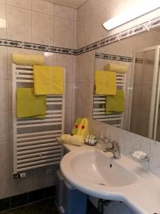 Koupelna v ubytování Pension Garni Appartement Ortner