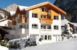 Gallery image of Apartments Antines in Selva di Val Gardena