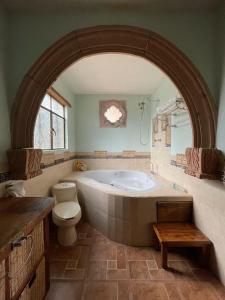Koupelna v ubytování Eco Hotel Ixhi + 37 fotografií