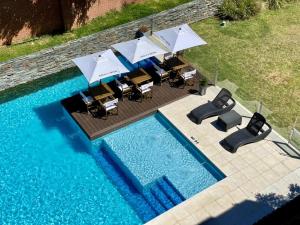 Bazén v ubytování Neper Hotel nebo v jeho okolí