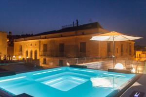 Bazén v ubytování Alba Palace Hotel nebo v jeho okolí