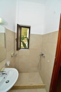 Koupelna v ubytování Joanna Apart - Hotel