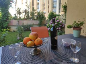 Fotografia z galérie ubytovania Spacious apartment with big garden near beach v Splite