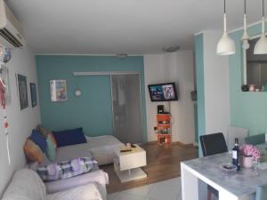 Fotografia z galérie ubytovania Spacious apartment with big garden near beach v Splite