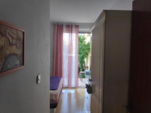 Fotografia z galérie ubytovania Spacious apartment with big garden near beach v Splite