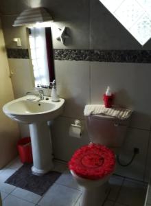 Łazienka w obiekcie Reemaros Guest House