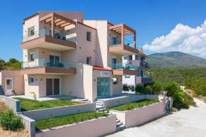 a building on the side of a hill at Onar in Skala Marion