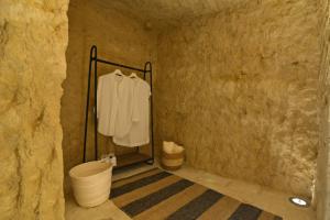 Kúpeľňa v ubytovaní Grotta Gea Luxury Home con Piscina & Spa