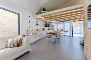 Posedenie v ubytovaní Villa Stone Pearl