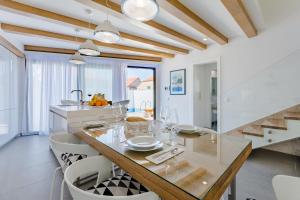 Posedenie v ubytovaní Villa Stone Pearl