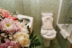 Phòng tắm tại Oporto City Centre Apartments +37 ảnh