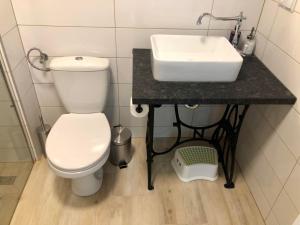 Kúpeľňa v ubytovaní Apartament STUDIO i Apartament ZADOMEK Spytkowice koło ZATORA