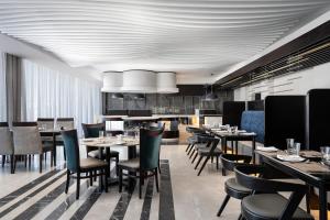 Ресторант или друго място за хранене в Premier Hotel Umhlanga