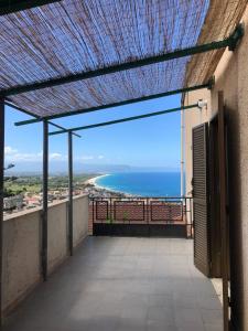 Uma varanda ou terraço em Appartamenti Vista Mare