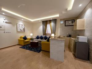 Seating area sa The Palace Hotel Suites - Al Badea