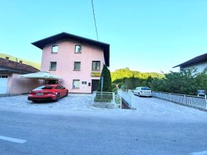 Fotografie z fotogalerie ubytování Saraj Guest House v destinaci Kulen Vakuf