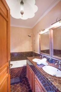 Koupelna v ubytování Arabian Riad Marrakech