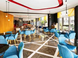Um restaurante ou outro lugar para comer em ibis Styles Istanbul Merter