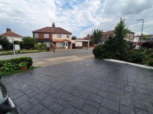 Gallery image of Bexleyheath Midfield in Bexleyheath