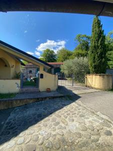 Budova, v ktorej sa apartmán nachádza + 28 fotografií