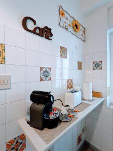 A kitchen or kitchenette at Casa Vacanza Due Elle - Casa Margherita