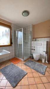 Koupelna v ubytování Ferienwohnung Julia Metzger + 15 fotografií