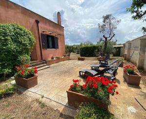 A garden outside Villetta a Corigliano D'Otranto