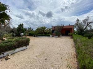A garden outside Villetta a Corigliano D'Otranto