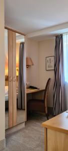 Postel nebo postele na pokoji v ubytování Hotel Garni "Am Ellinger Tor"