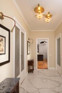 Fotografia z galérie ubytovania Casavignoni luxury apartment near to Spanish step v Ríme
