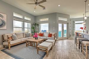 Villa Azul Galveston Home Modern and Beachfront!