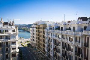 Výhľad na mesto Donostia-San Sebastián alebo výhľad na mesto priamo z apartmánu