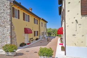 Gallery image of Apartments Colombara Bardolino in Bardolino