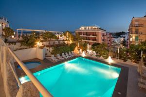 Бассейн в Hotel Falcone или поблизости