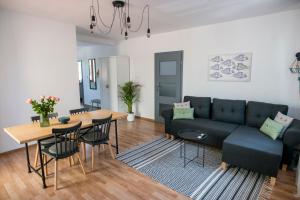 Posedenie v ubytovaní Apartamenty Centrum Biskupiec