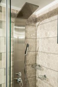 Bathroom sa Elmaky Luxury Apartments