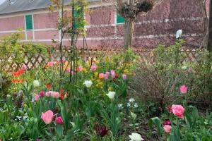 Foto dalla galleria di Le Clos de l'Eglise - Blanche a Giverny