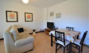 Apartamento con piscina en el entorno de Sanxenxo, Spain ...