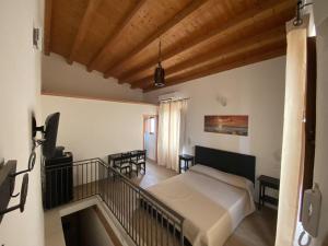 Voodi või voodid majutusasutuse Decadracma rooms toas