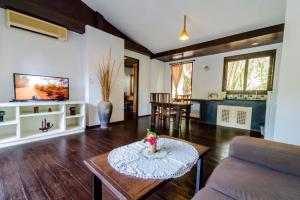 TV a/nebo společenská místnost v ubytování Sasitara Residence