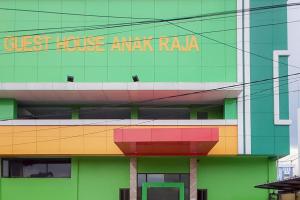 パンカランブーンにあるGuest House Anak Raja Pangkalan Bun Syariah Mitra RedDoorzのギャラリーの写真