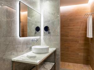 Koupelna v ubytování Mövenpick Hotel Lalez Durres
