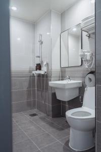 Koupelna v ubytování Aroomi Hotel Hyupjae
