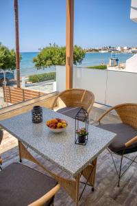 Gallery image of Elimia Suites & Studios in Makry Gialos