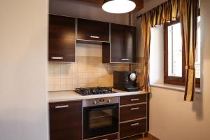 Photo de la galerie de l'établissement Szarvas apartman - Jakuzzis Vendégház Mány, à Mány